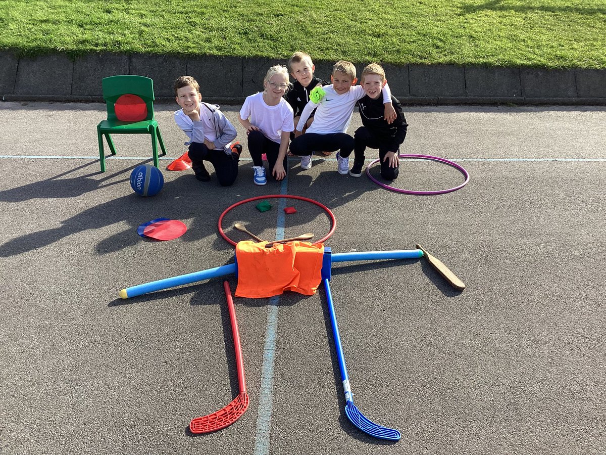 StaidansbMrC's tweet photo. Art: #y5 have been learning to problem-solve when they are creating 3D artwork. They adapted everyday objects (PE equipment!) to make them interesting for the viewer, trying new ideas when required. #staidansbArt @kapowprimary @Staidansb @MrsF_staidansb @StaidansbSMoore https://t.co/L150HEeAi4