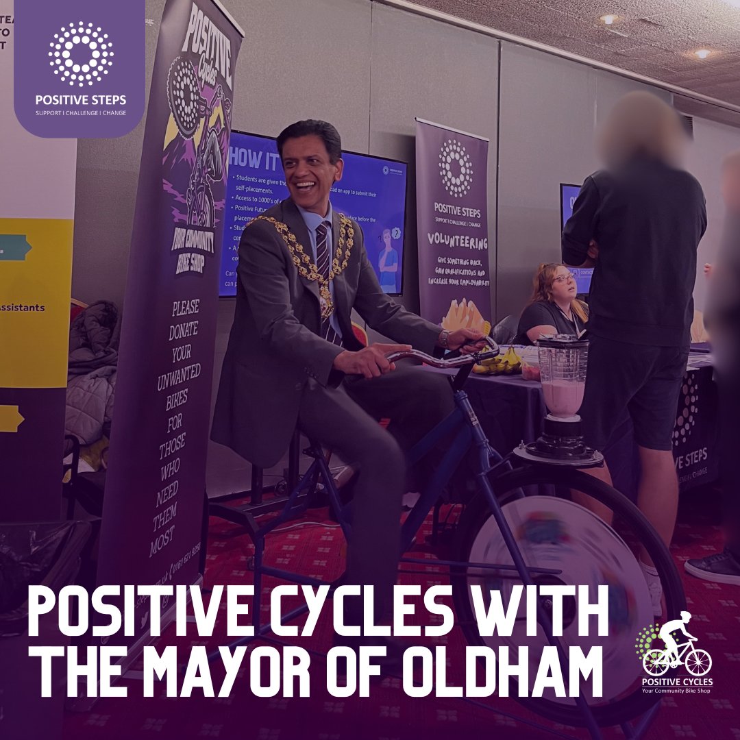PositiveSteps's tweet photo. Who knew the Mayor of Oldham had some serious smoothie-making skills? Last week's careers event at the Queen Elizabeth Hall was a blast, especially when @ChauhanZahid hopped on a #PositiveCycles bike to whip up his own energising blend. Talk about pedal power! π΄ββοΈπͺ https://t.co/BRrFOyQ6WL