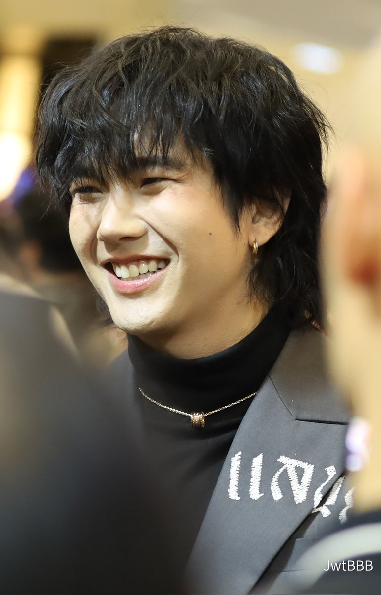 JwtBBB's tweet image. สัมสื่อ หล่อมากลูกแม่ 💙💙
BUILD WITH ISSUE THAILAND
#BuildInBIFW2024
@JakeB4rever 
#BuildJakapan
#Beyourluve