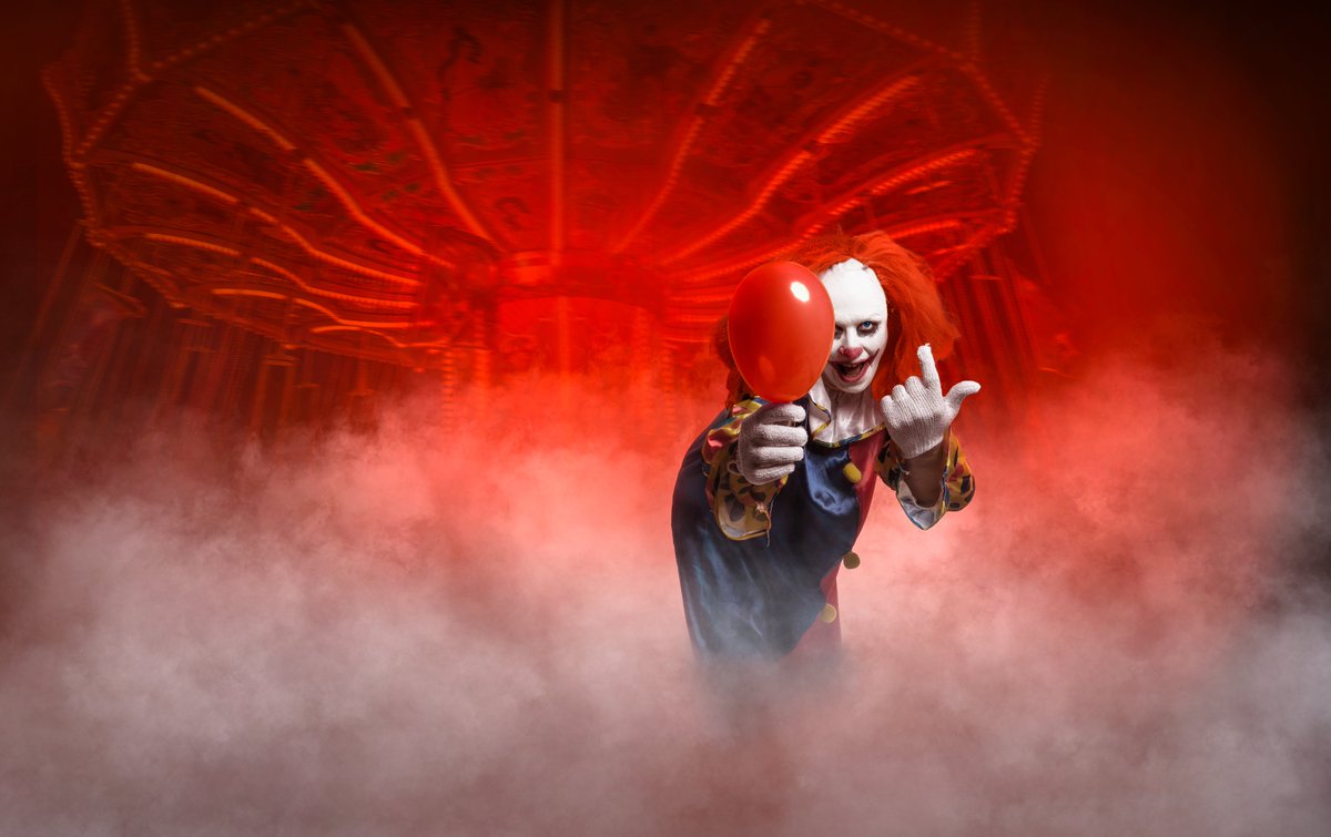 Get ready for a FRIGHTt-ningly good time at the #PlaylandFrightNights in BC, running from Oct 4th-31st! Experience haunted houses, creepy décor and spooky live performances! If you love a good scare, make sure to not miss out! Are you ready for fright night?👻
