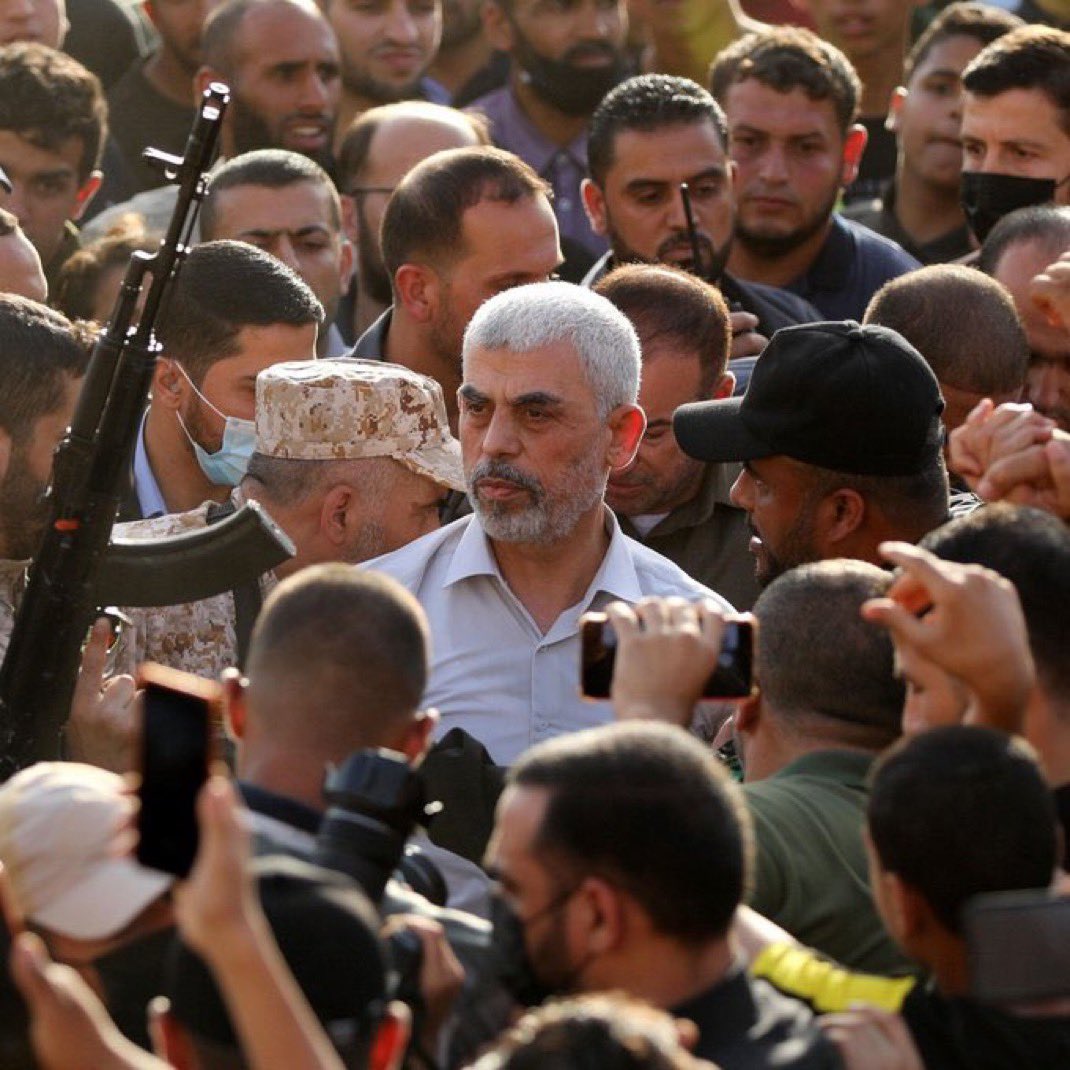 ishikhaki's tweet photo. تعریف و تمجید رهبر انقلاب از طوفان‌الاقصی، تو دهنی محکمی بود به سرزنش‌کنندگان این شیرمرد✌️ https://t.co/eTQPoUlrGB