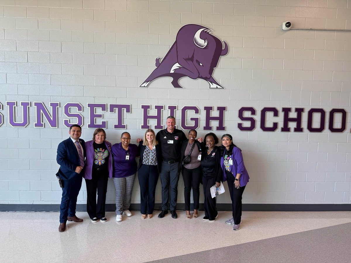 We had a great time with our Principals for the Day ⁦<a href="/Sunset_Bison/">Sunset High School</a>⁩ yesterday. Business partners from Baylor Medical and FC Dallas helped support our campus and loved interacting with our students. ⁦@MRamirezDISD⁩ ⁦<a href="/Beverly_A_Lusk/">Beverly Lusk</a>⁩