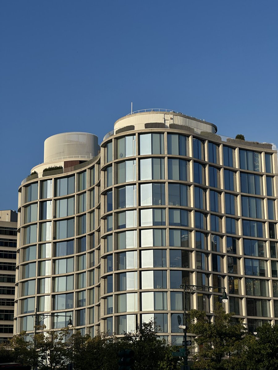 fellinysl's tweet image. Yesterday’s walk, desperately needed to clear my head. It worked.