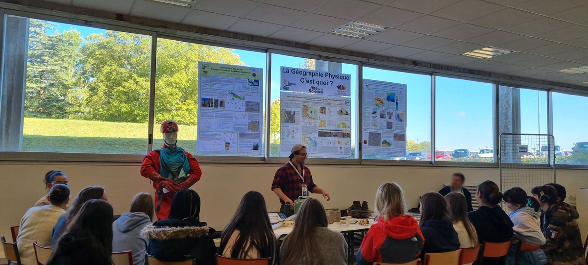 julien_berthe_'s tweet photo. Premier jour de la fête de la science ! @ComGegenaa https://t.co/Hr9naaIVve