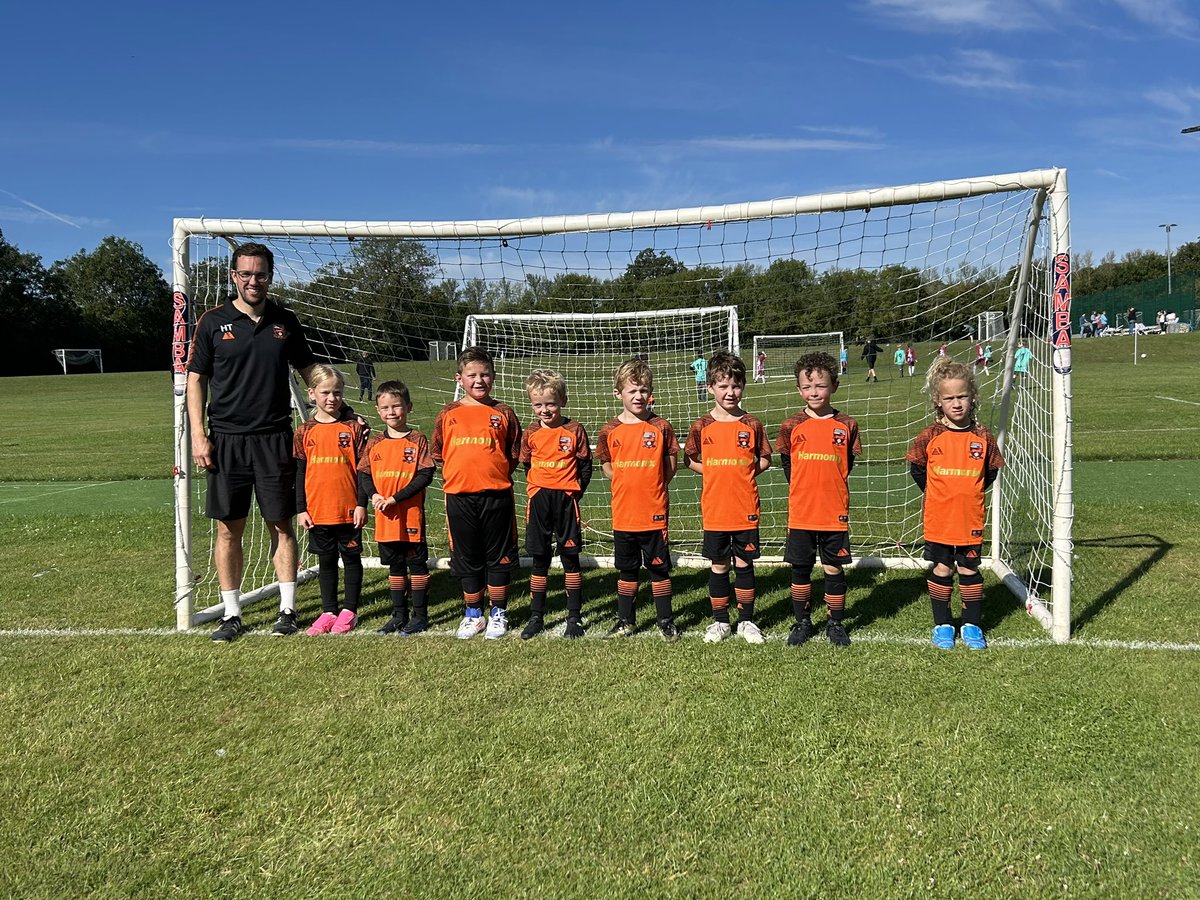 Harmonix_Const's tweet image. We are delighted to announce that Harmonix Construction Ltd are the proud sponsors of Standon and Puckeridge Hares Under 7s football team for the 2024/25 season, coached by our very own Hugh Tearle.
Best of luck for the season from everyone at Harmonix!