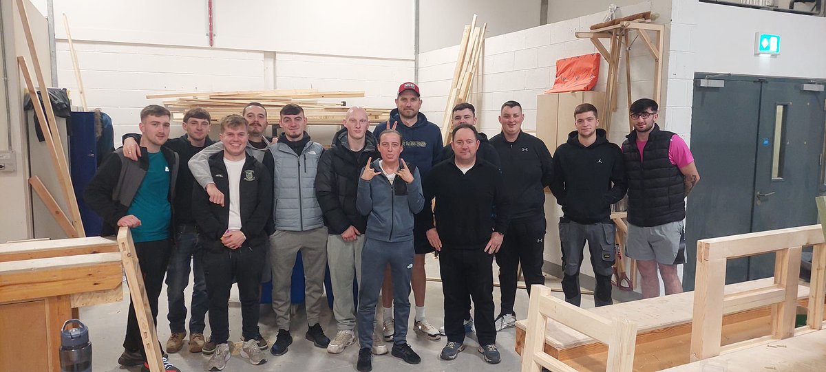 DCTallaghtC's tweet image. And just like that they are gone!
It was a quick 19 weeks. Congratulations on completing Phase 2 and best of luck with the future 💯👍👌🪚⚒️🔨
#carpentry #joinery #apprenticeship #generationapprenticeship @ddletb @ThisisFet @SOLASFET @apprenticesIrl