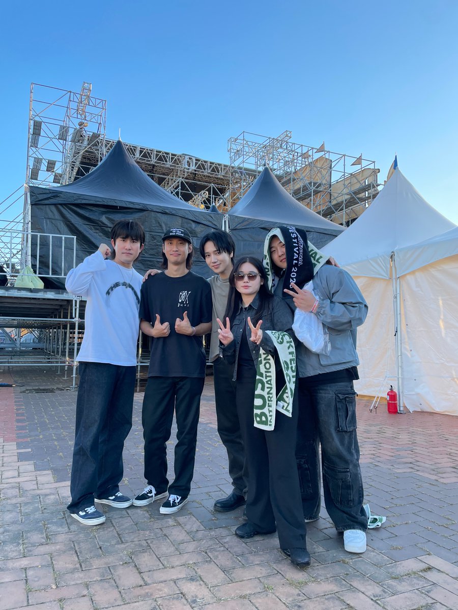 YESUNG_smtown's tweet photo. 내년에 또 만나요 😊

#예성 #YESUNG
#슈퍼주니어 #SUPERJUNIOR
#부산국제록페스티벌
#BRF https://t.co/bF7pv8RXsB