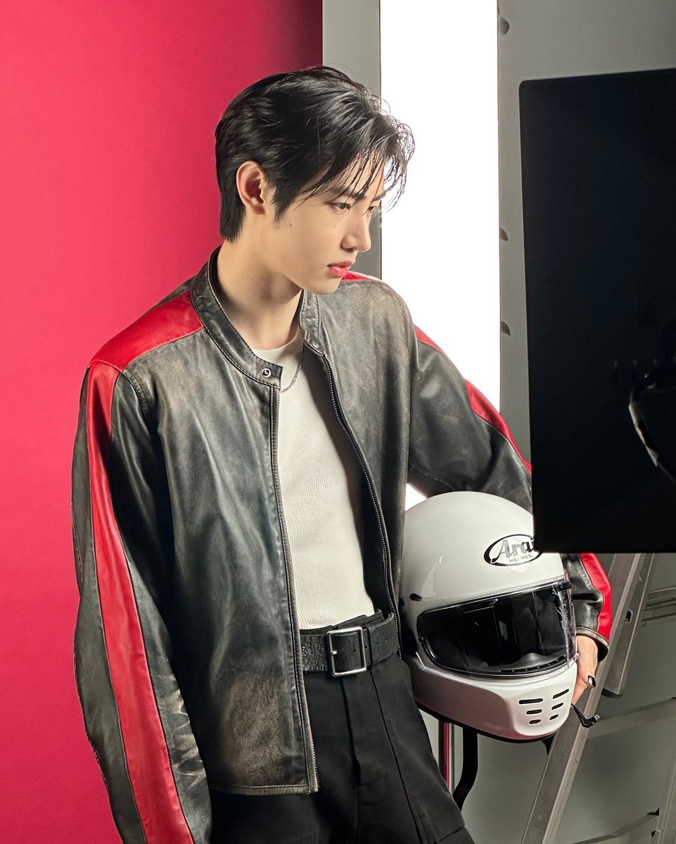 prodshn's tweet photo. instagram update ❤️ #sunghoon https://t.co/61nTYDqTBc