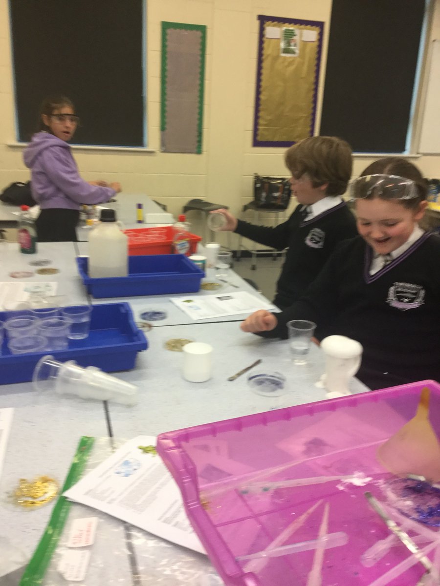 ThryberghAcad's tweet photo. 🦸 This week in Science Club, we chose to bring forward The Superheroes Challenge due to the bad weather!

See the full story and gallery here 👉 https://t.co/hcqa9qEZ3l https://t.co/XwbXhXyjBw