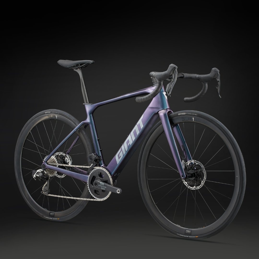 Giant_ESP's tweet photo. La nueva Defy Advanced E+ Elite es más que una bicicleta de carretera. 
Cada cuadro, hecho a mano en la fábrica de carbono de Giant, está diseñado para la perfección. Los tirantes bajos absorben golpes y la horquilla Advanced SL aporta control y estabilidad.

Descubre la libertad https://t.co/6W25SP5FmC