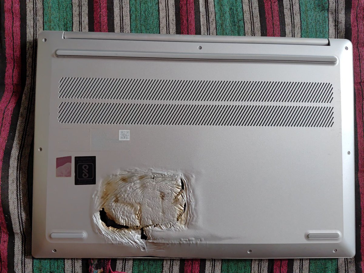 NikhilVarsur's tweet photo. This is lenovo's product which BLASTS when you are using it within less then a month of purchase. Never buy lenovo's laptop. Premium care support is the worst. More then 20 days has passed nothing has happened. @Lenovo_in @jagograhakjago @Apple @ASUSIndia @Dell_IN @SamsungIndia https://t.co/qEQMpOhxRa