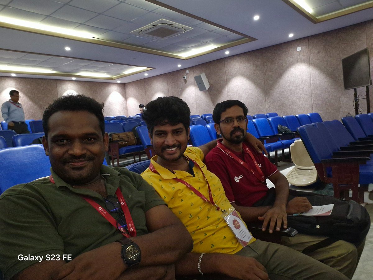 arvijayakumar's tweet photo. Waiting for Post lunch session @inoaug 

#inoaug #orclAPEX #oracle #oracleacademy #oraclecloud #oracleace #orclAPEXIndia #oracledeveloper #Utsav2024 https://t.co/F3SJcVoxnK