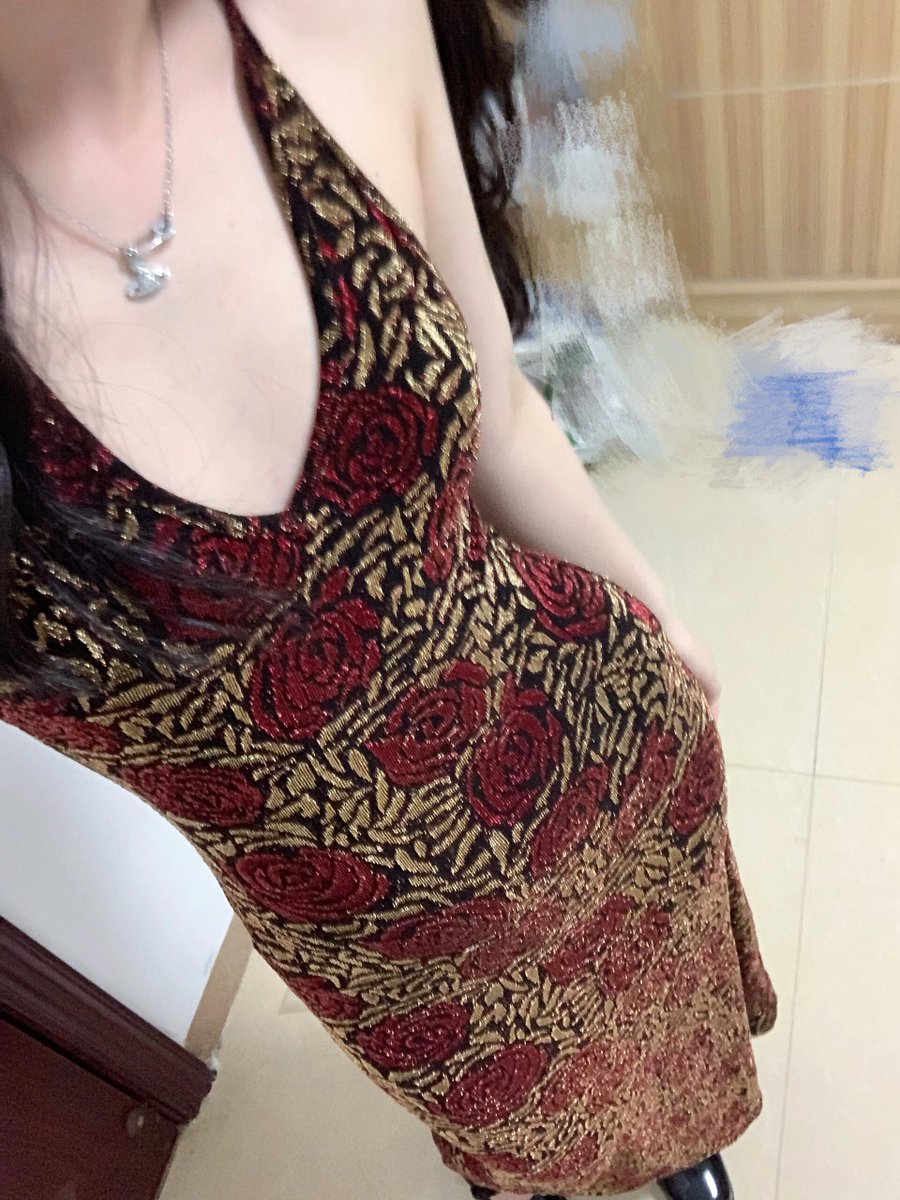 xiaoxue__520's tweet photo. 穿搭和美食缺一不可，假如我年少有为不自卑、老公肯定一大堆{寻求一位有点小众爱好，要求干净不邋遢，会玩，会添，会撩情，有意者私信哦}加主页电报https://t.co/uqeT2U38uB https://t.co/0kircb3MWi