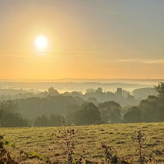 St James church on the feast of St Francis
We pray, Lord build your church
<a href="/glosdioc/">The Diocese of Gloucester</a>
#MorningPrayer #gratitude #morning #sunrise #cotswolds #chippingcampden