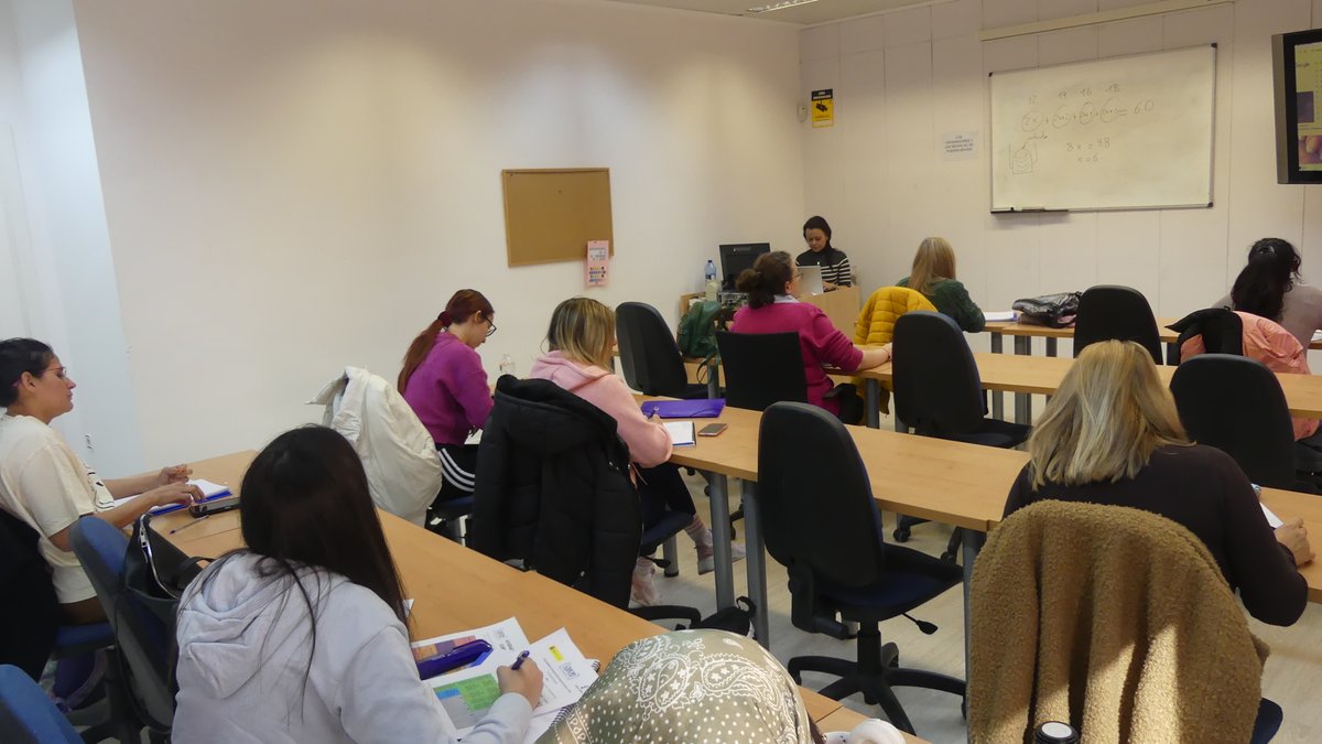 ajecuenca's tweet photo. El Vivero de @ajecuenca acoge una serie de acciones formativas para potenciar el emprendimiento y la empleabilidad @DipuCuenca @aytocuenca https://t.co/47vbX4ZOCl https://t.co/vJ9hU0Sscz