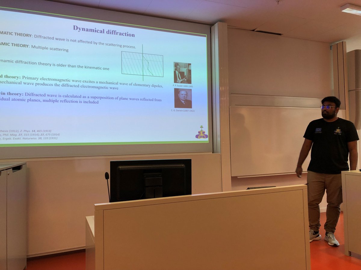 <a href="/hrushikeshch97/">Hrushikesh Chintakindi</a> of <a href="/PalatinusGroup/">Electron Crystallography Prague</a> explaining the basics of dynamical scattering at <a href="/NanedP/">Naned_project</a> final meeting in <a href="/Stockholm_Uni/">Stockholm University</a>