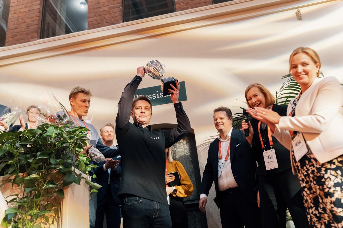 🚀@ICEYEfi is the winner of the 2024 Building Growth Competition!   The jury praised ICEYE’s journey from a research project to global growth, with <a href="/LifelineVC/">Lifeline Ventures</a> playing a key role in the growth story. 

Read more 👇

paaomasijoittajat.fi/en/ajankohtais…