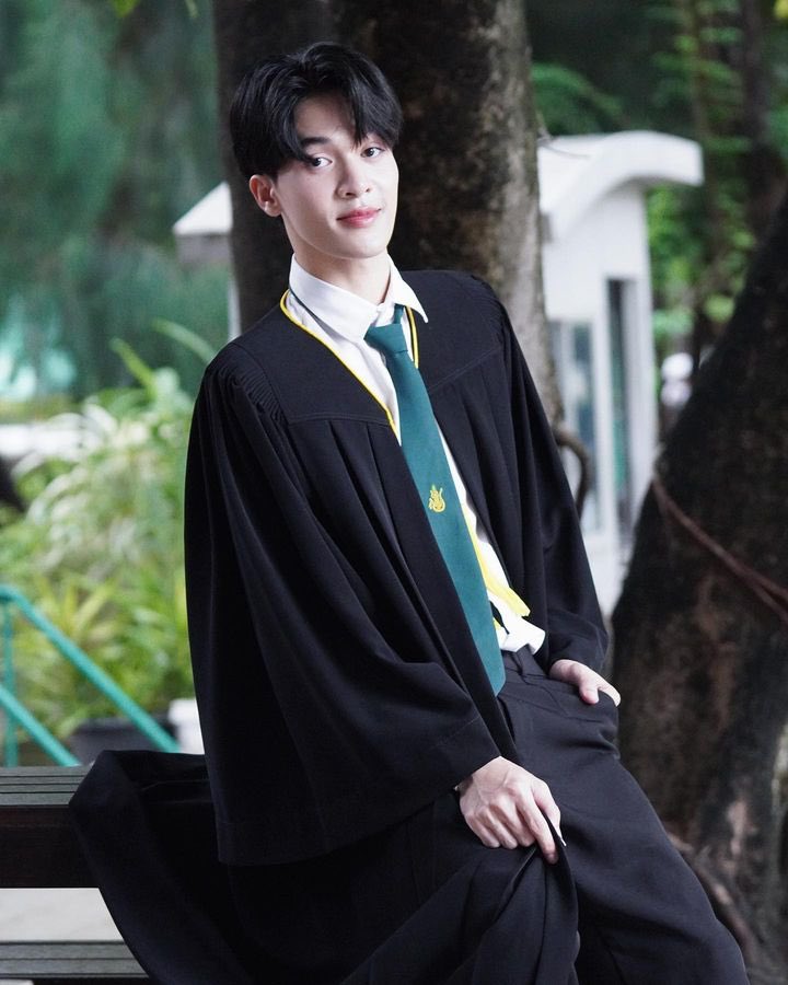 kusexyboy's tweet photo. “ตกหลุมรักพี่บัณฑิต” 💚🧑🏻🎓🎉 #Congratulations
-ท็อป 💚
IG : @toppu9m
#เกษตร #บัณฑิต #KU80 #KUSEXYBOY #toppu9m #บัณฑิตหล่อบอกต่อด้วย
🎓 รับจริง Thu, 10 Oct https://t.co/CpTSArRdrl