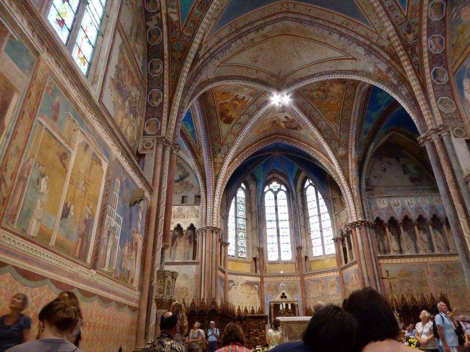 skymanuelima's tweet image. A Basílica de São Francisco de Assis, na região italiana da Úmbria, é a igreja-mãe da Ordem Franciscana e um Patrimônio da Humanidade desde 2000. A construção da basílica começou logo após a canonização de Francisco em 1228. #Basílica #SãoFrancisco_de_Assis #Assis #Itália #travel