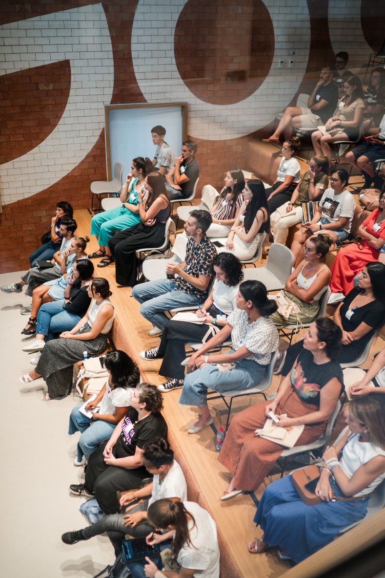 Yes we UX, encuentro 🔝 con Paz Pérez sobre UX y IA generativa 👩‍💻
📸 del evento -> i.mtr.cool/mcrppqgdbn

Gracias a todas las asistentes y a <a href="/google/">Google</a> por apoyarnos para seguir cerrando la brecha de género en tech 💜