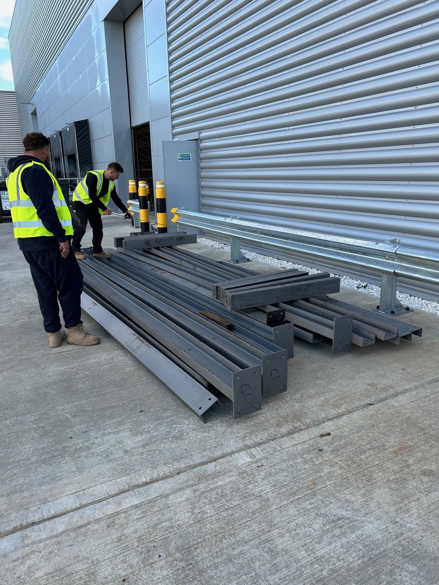 Steel frames being fitted to door openings in the new cladded wall we installed for Factotum.

Call our team on 020 8938 3498 (London) or 01451 523 109 (Midlands).