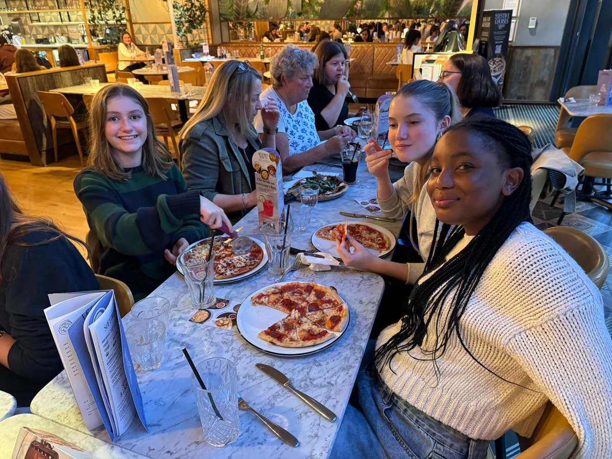 HeathfieldAscot's tweet image. After a successful year of winning a series of events from sports day, house dance, and house music, Seacole enjoyed a celebratory meal at Pizza Express last night. 

#seacole #housewin #125heathfield #iloveboarding #heathfield #heathfieldschool #heathfieldascot #seethesky