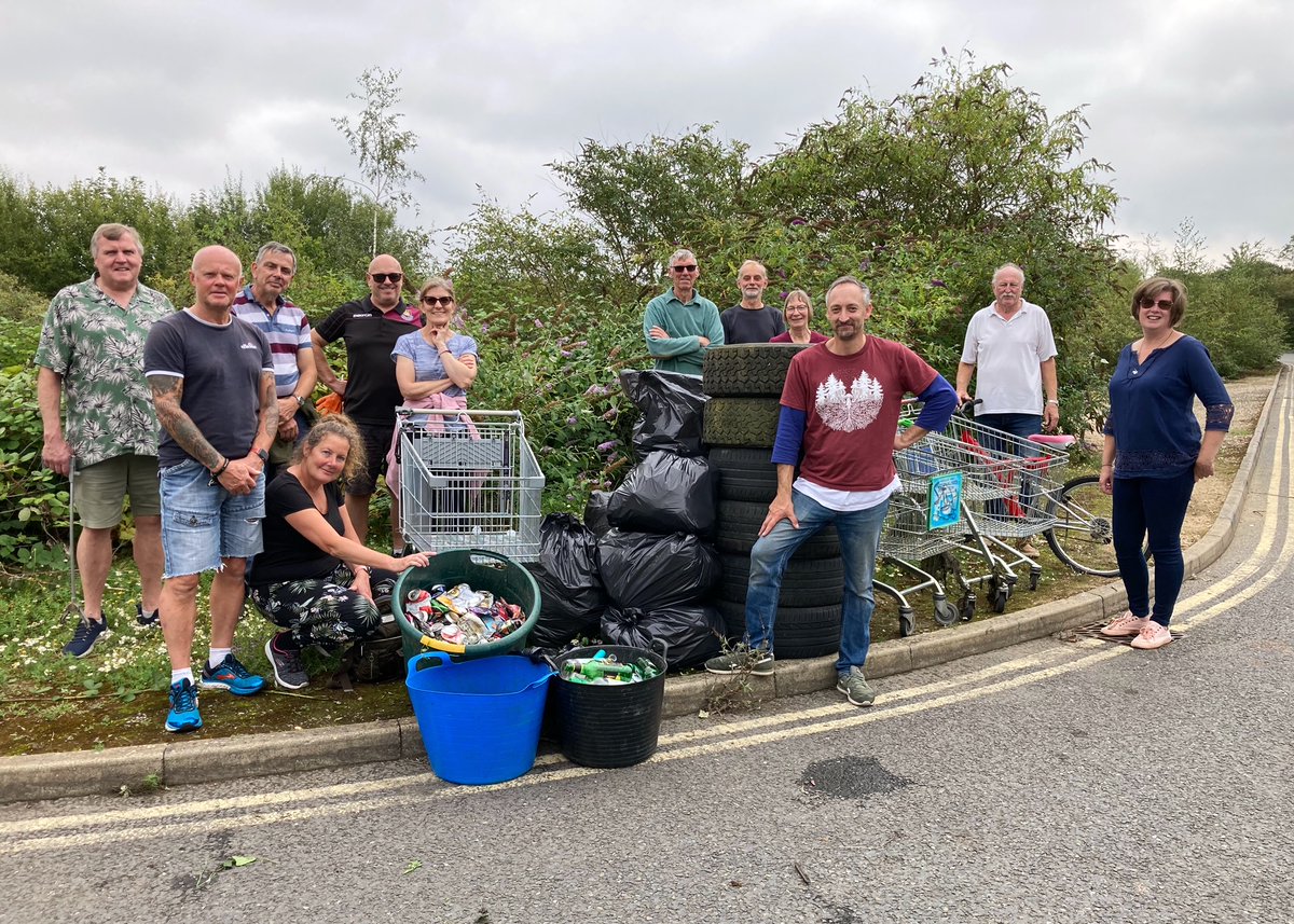 PickerelProject's tweet image. Our next river clean-up takes place this Sunday, October 6th, from 10am. Meet at 10am by the river at the Navigation Approach bridge if you can lend a hand with litter picking and a bit of footpath clearance/plant trimming. See you on Sunday morning.