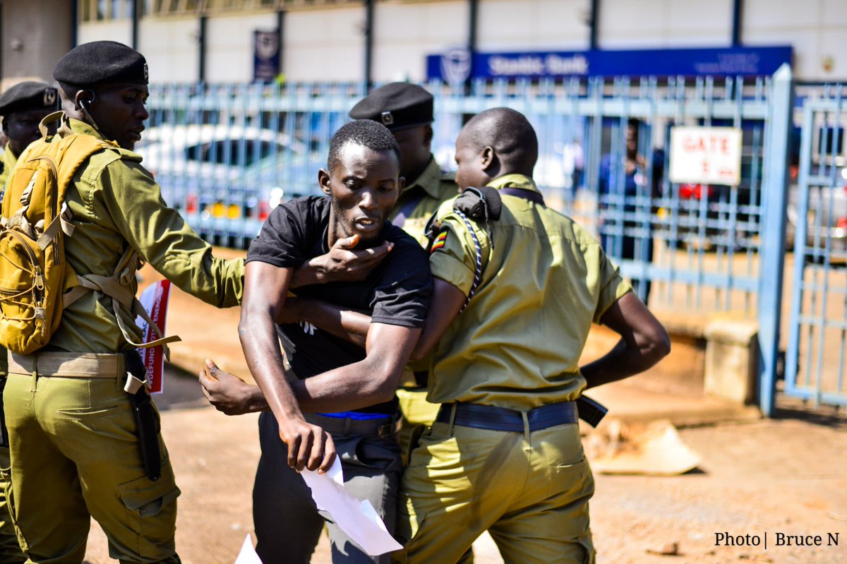 JusticeUg256's tweet image. Early today as we matched to the EU offices, two of our students were arrested by the police as we delivered a petition to the @EUinUG. We demand for their unconditional release. #StopFossilSubsidies @stopfossilsubs