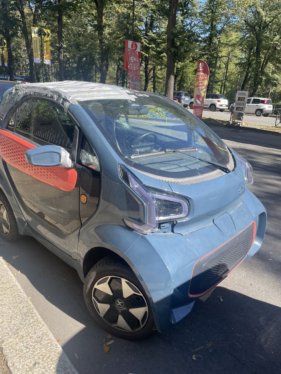 ooccit's tweet photo. #cars #macchina #italia #ooccit https://t.co/DRbRAZ4WpE