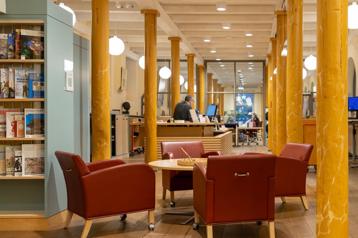 We've recently launched an online guide on the history of our library - feel free to take a look! ✨ It's all in Swedish, but with lots of photos. raa.libguides.com/vitterhetsakad…