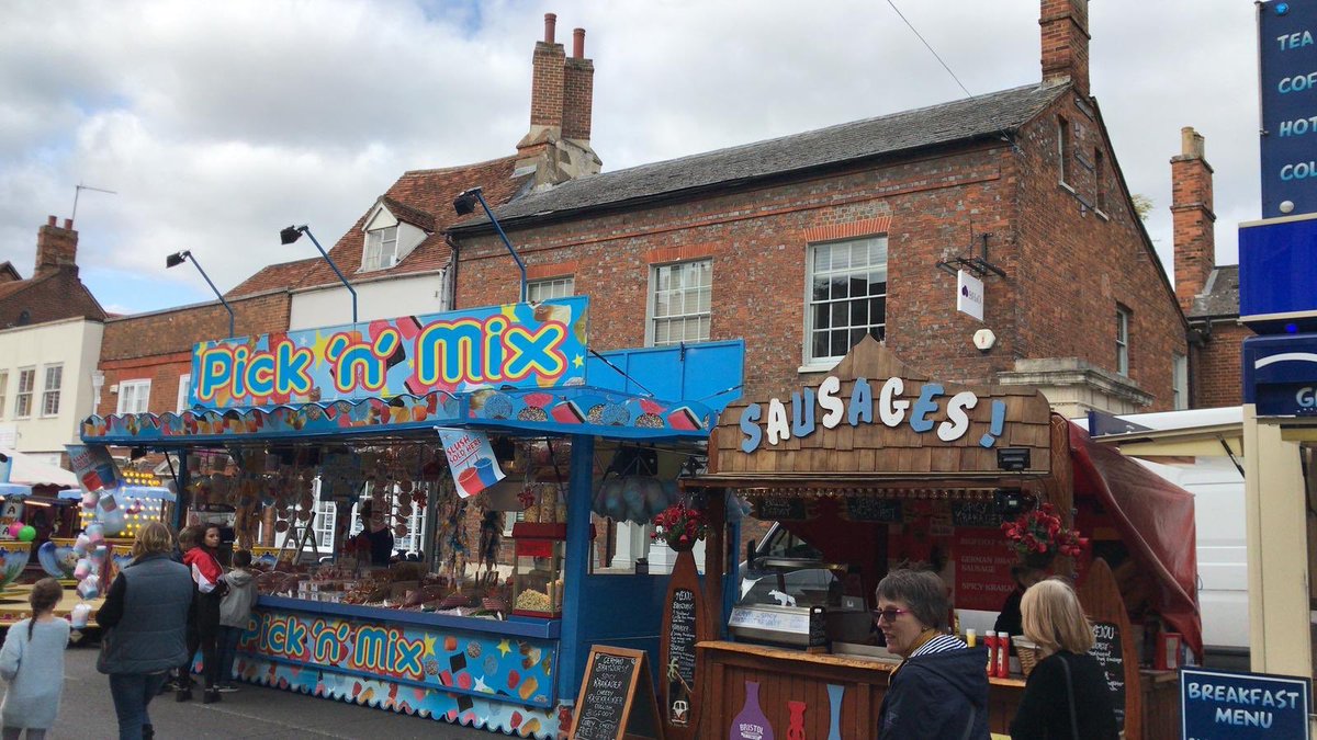 bho_llp's tweet photo. Monday 7th &amp; Tuesday 8th October is the Annual Abingdon Fair, so our offices will be closed to the public, although our team will all be working hard still! 

Please call us on 01235 425500 or email us on info@bholegal.co.uk if you need us…and go and enjoy the fair instead! https://t.co/cema7eMpW0