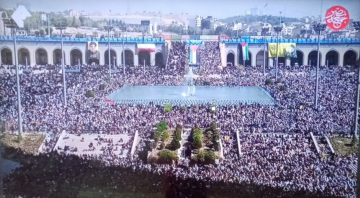 khash_boyy's tweet photo. تاریخ خواهد نوشت 
که شجاع ترین انسان‌های تاریخ
فرزندان حیدر بودند❤️
#نماز_نصر 
#لبيك_يا_خامنه_ای‌ https://t.co/tBlqYzmzDz