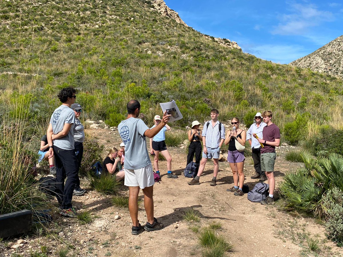 Last week <a href="/RiscBal/">RiscBal</a> organized two field trips for <a href="/DurhamGeog/">Geography at Durham School</a> students to explain:
1.The Flash-flood Early Warning System of the Balearic Islands, visiting Ca n’Amer River catchment.
2. An ecogeomorphic modelling in Mediterranean catchments, at Sa Font de la Vila River catchment.