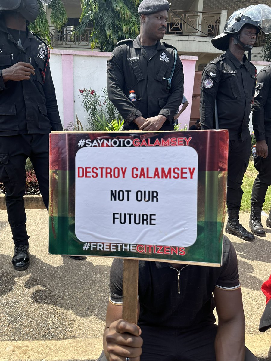 __theSeyram's tweet photo. Day 2 but the message remains the same!!! #StopGalamseyNow #FreetheCitizens https://t.co/OYjaqGECoe