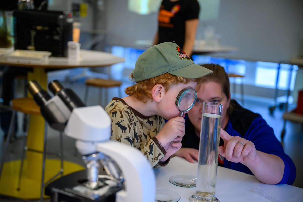 Umeå Marine Sciences Centre (@umea_uni_marine) on Twitter photo Lots of activity and young visitors at Curiosum for #EuropeanResearchersNight! #UMF researchers had a great time teaching our scientists of tomorrow about the Baltic Sea and #MarineScience! 🧪🐋🌊
#ForskarFredag <a href="/exploREsearchAT/">European Researchers' Night</a> <a href="/umeauniversitet/">Umeå universitet</a> <a href="/umeauniversity/">Umeå University</a> Lots of activity and young visitors at Curiosum for #EuropeanResearchersNight! #UMF researchers had a great time teaching our scientists of tomorrow about the Baltic Sea and #MarineScience! 🧪🐋🌊
#ForskarFredag <a href="/exploREsearchAT/">European Researchers' Night</a> <a href="/umeauniversitet/">Umeå universitet</a> <a href="/umeauniversity/">Umeå University</a>
