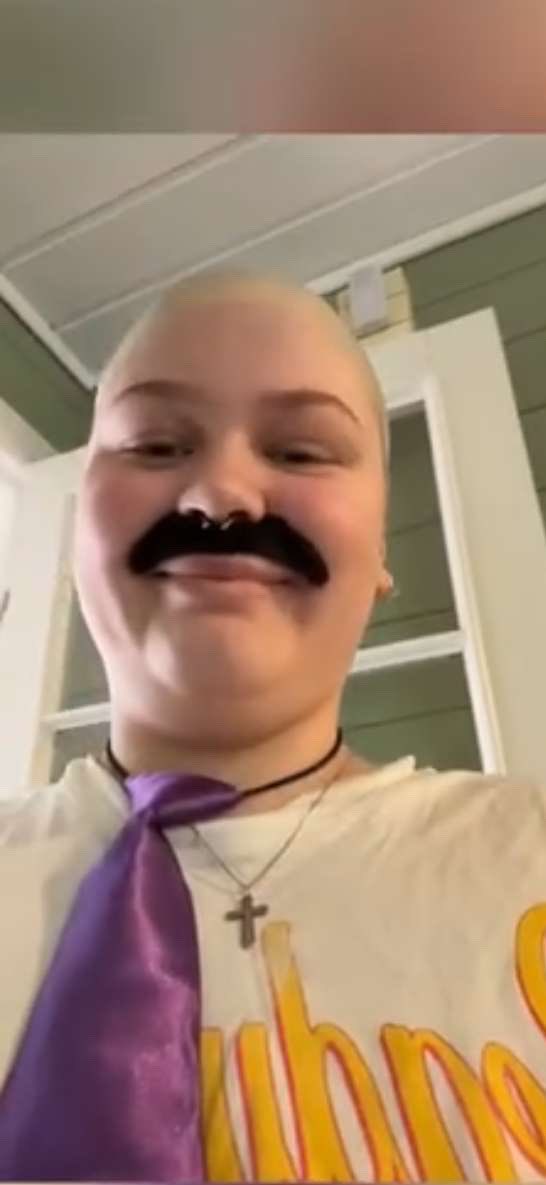 heddamangel's tweet photo. @Vilborgqueef661 veit du kem som også e svært kul og veldig morosam? i tillegg til fin og smart og unik? 💖N O R A💖 

N - nice 👍
O - omsorgsfull 🫂
R - rar 🥴 
A - abstrakt 🖌️ https://t.co/6PAugHnprd