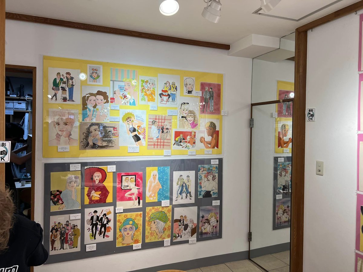 Abe_Yutaka's tweet photo. 「アイドルを探せ！40周年展」行ってきました。
初日だったのですごい人！
吉田まゆみさんの原画のパワーも半端ない！
会場には漫画家さんがわんさかいましたw
刺激たっぷり受けてきました！ https://t.co/MVFW8jkYlS