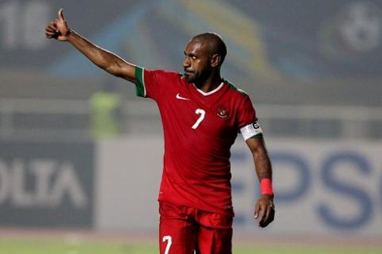 garistengah_id's tweet photo. Top skor liga 2008/09 (28 gol)
Top skor liga 2010/11 (22 gol)
Top skor liga 2013 (25 gol)

Pemain terbaik liga 2008/09
Pemain terbaik liga 2010/11
Pemain terbaik liga 2013

Juara Liga 2005
Juara Liga 2008/09
Juara Liga 2010/11
Juara Liga 2013 

Ladies and gentlemen, Boaz Solossa https://t.co/BsMWrHrOzu