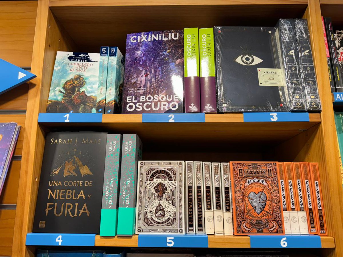 GigameshTienda's tweet photo. 🏆Los 20📚 más vendidos💸 CAT/CAS #Septiembre2024 🏆

🥇 George R. R. Martin, El caballero de los Siete Reinos @EGigamesh

🥈 @CixinLiu El bosque oscuro @NovaCiFi

🥉 Alex Landagrin, Cruces. Historia de dos almas @Duomo_ed

Listado 👇🏿 

https://t.co/yKbaRzxgdN ⚔️ https://t.co/3sd4YPriKn
