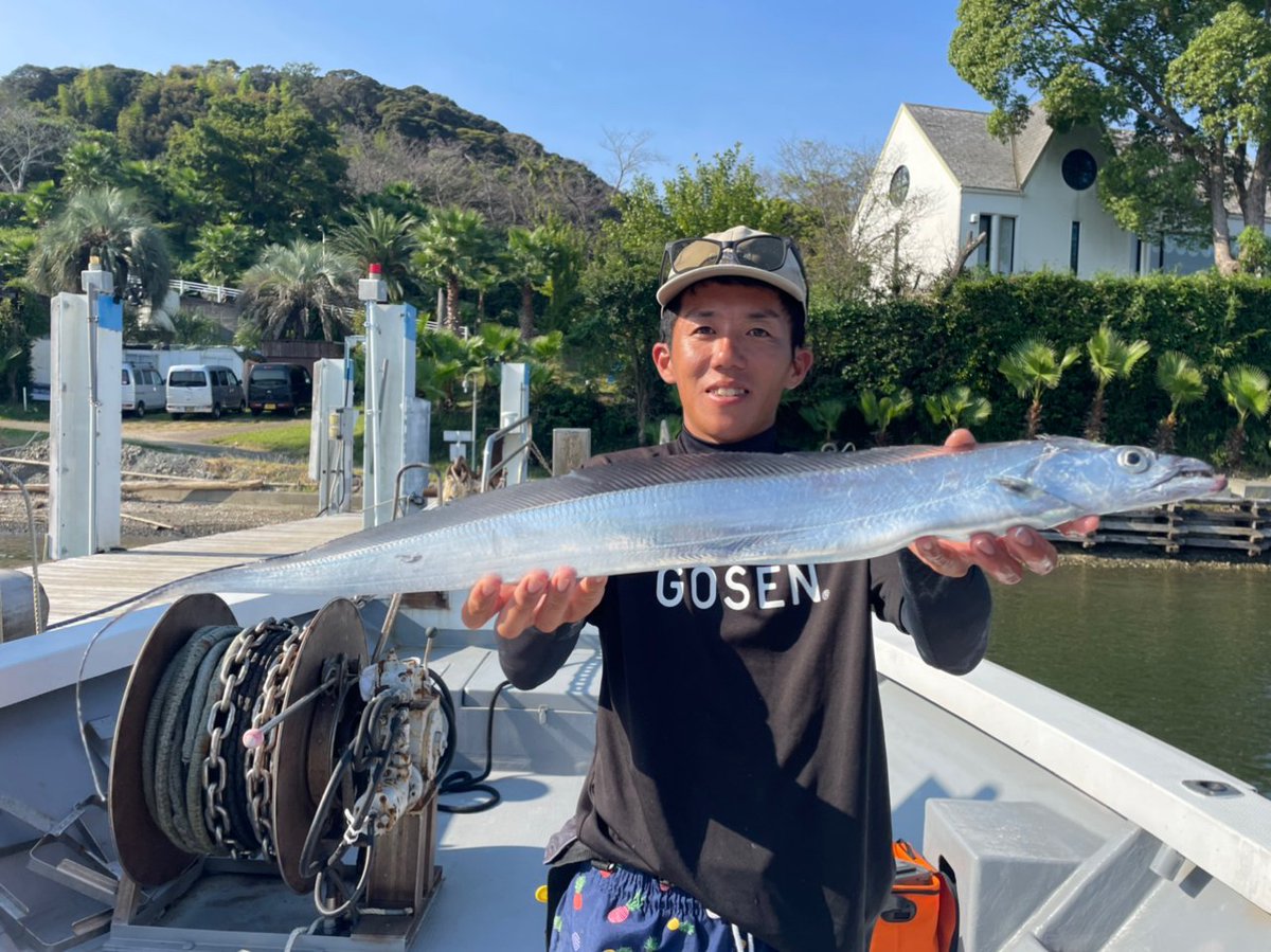 Anglersdreamcup's tweet photo. 10/4 ANGLERS DREAM CUP -タチウオチャレンジ- 釣果速報❗️

浜名湖 釣華丸からの釣果🎣
綺麗な魚体のナイスフィッシュの釣果が続いたようで何よりです

大会参加でライフジャケットが当たるキャンペーン&amp;参加者全員に¥2000クーポン配布中‼️

浜名湖 釣華丸
https://t.co/FEFJHWoVfq https://t.co/0RuSAKst2n