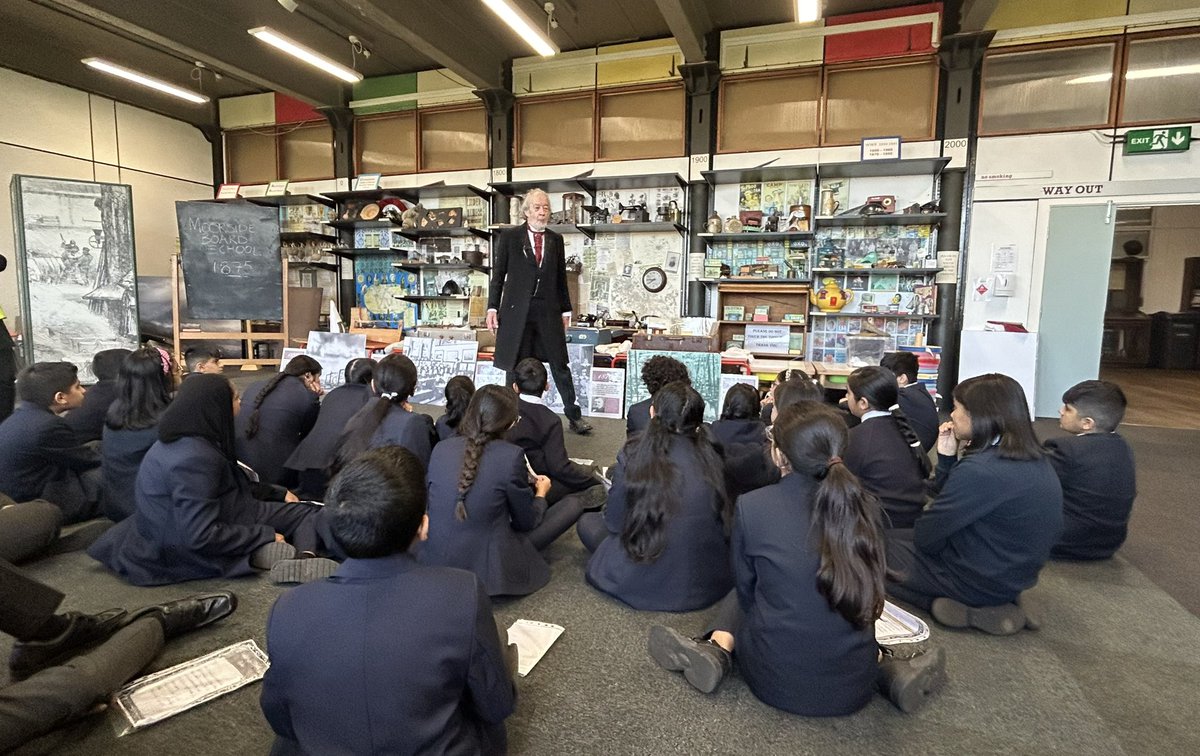 LadyRoydPrimary's tweet photo. Amazing listening skills from our students, showing fantastic accountability and integrity #ASPIREvalues π https://t.co/9abyKXvRXL