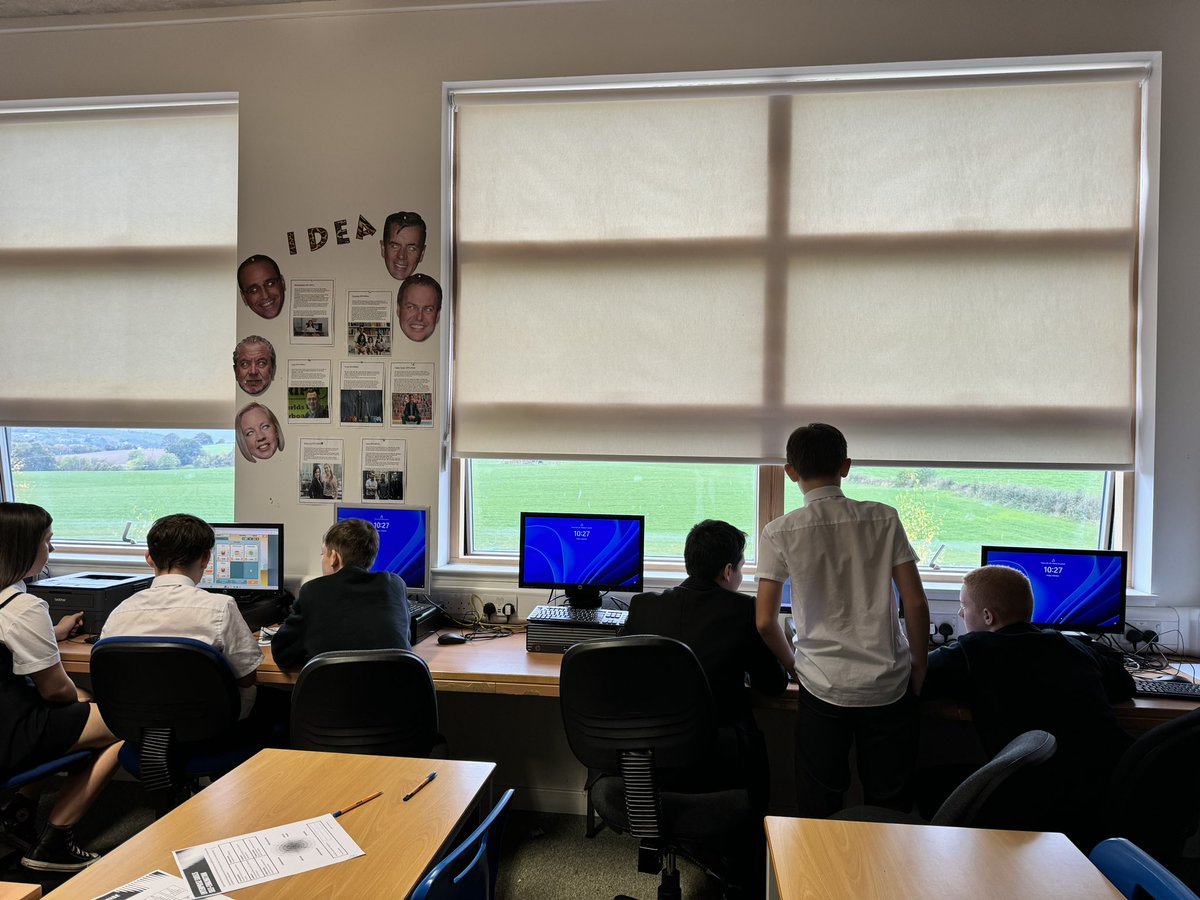 Miss Bull tweet media