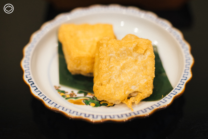 readthecloud's tweet image. คอลัมน์ #FullCourse มาแจกพิกัดร้านอาหารเจใจกลางกรุงเทพฯ กับร้าน #UmenohanaTH ที่เสิร์ฟอาหารญี่ปุ่นรูปแบบไคเซกิ มีทั้งเมนูมังสวิรัติ เมนูสำหรับคนกินเจ แถมมีเมนูปูหิมะ เนื้อ และปลาย่าง รวมถึงอาหารญี่ปุ่นอื่น ๆ อีกด้วย #readthecloud readthecloud.co/umenohana/