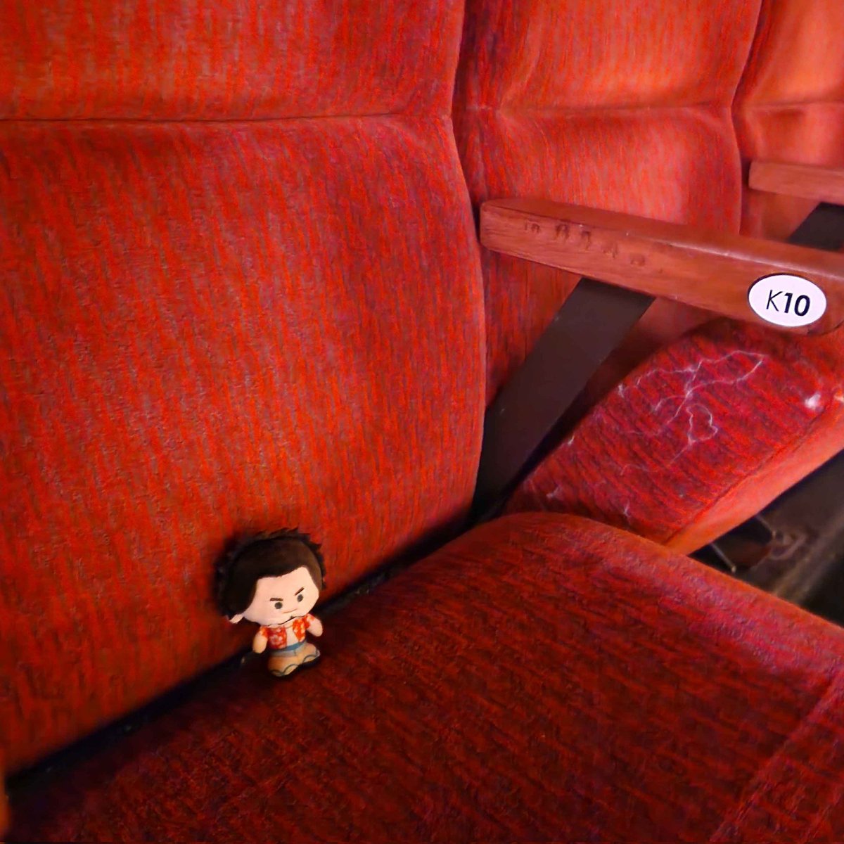 Ichiban at the TMBG Sydney show. What will he do.