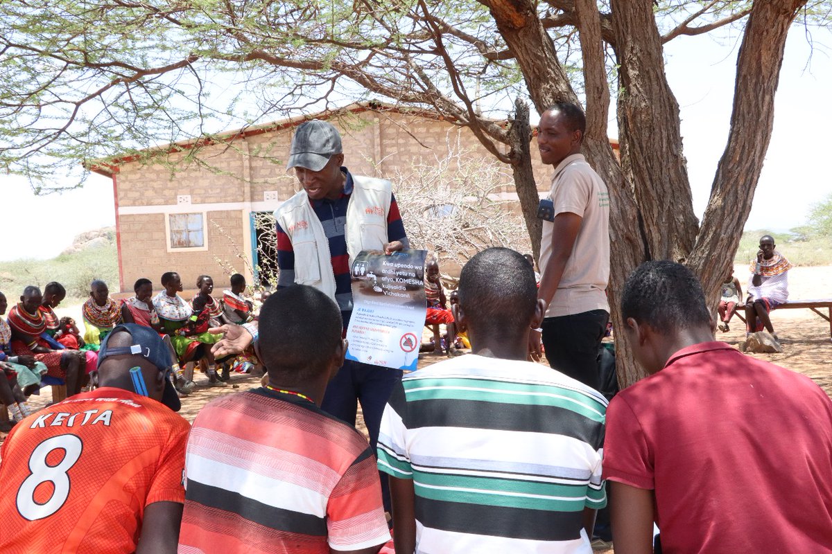MenEndFGM's tweet image. As we promote #DignifiedSanitation in Samburu, addressing the issue of #OpenDefecation that poses significant risks to both health &amp;amp; the environment. It’s essential to educate communities on the effects &amp;amp; work together to implement sustainable sanitation solutions. #MenEndFGM