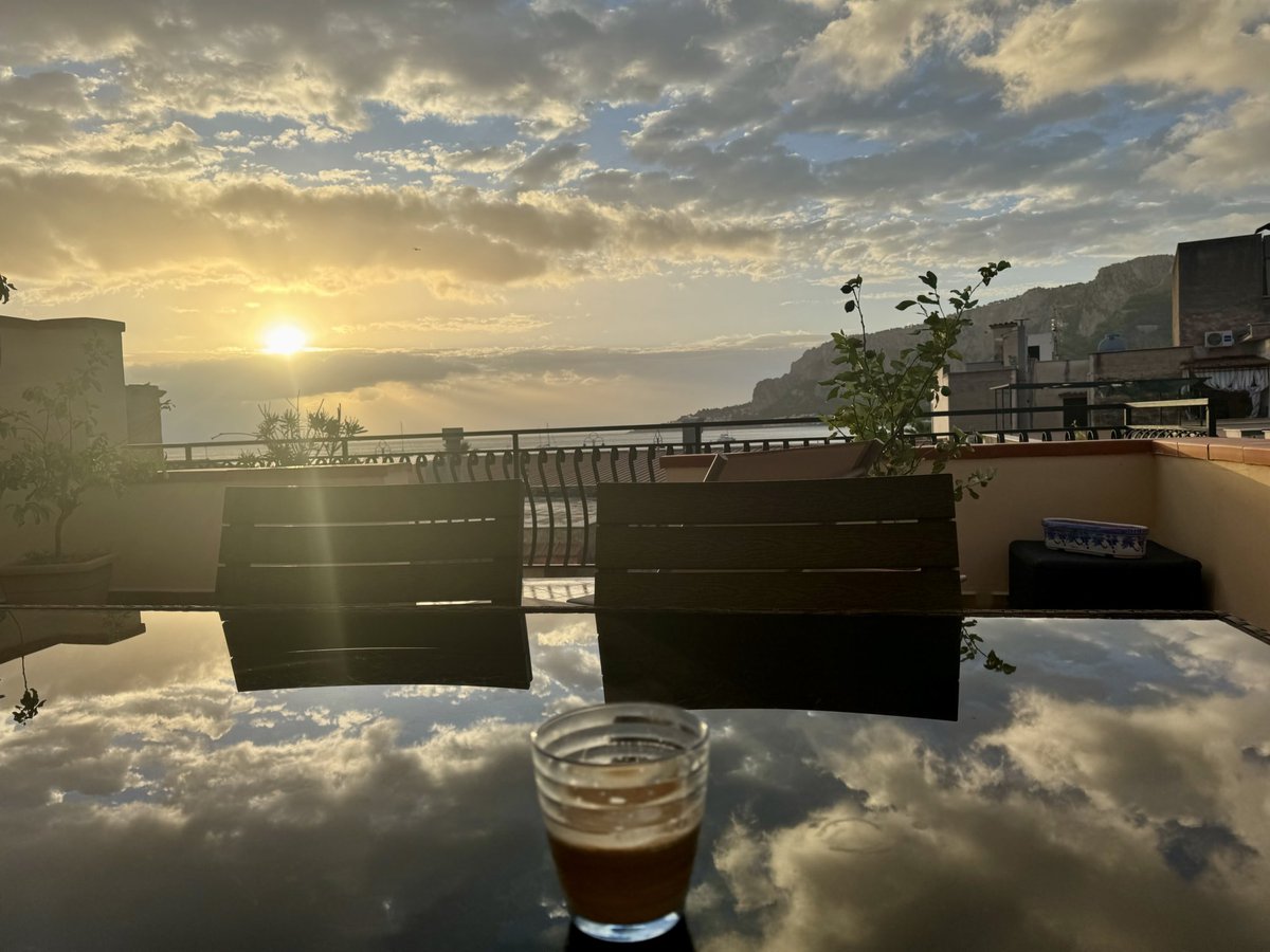 Martinwright67's tweet photo. Morning from Mondello #Sicily #sunrise #Mondello #coffee https://t.co/QnNaMoykCv
