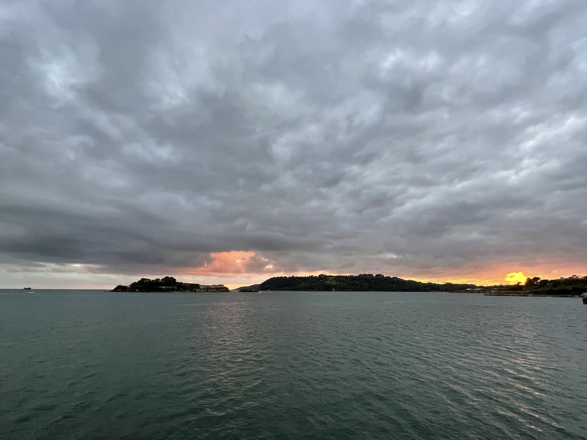 Hier soir la lumière était belle.