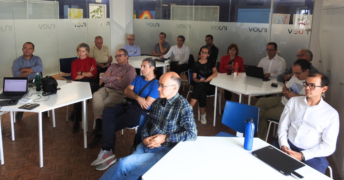 INOVinesc's tweet photo. (1/2) 🚀 INESC INOV Lab’s first weekly team meeting took place on September 25th, creating an engaging space for #collaboration among our researchers! These gatherings encourage teamwork, allowing shared challenges to be met with innovative solutions. 💡
#INESC #INOVLab #RDI https://t.co/CiydKzNIO0