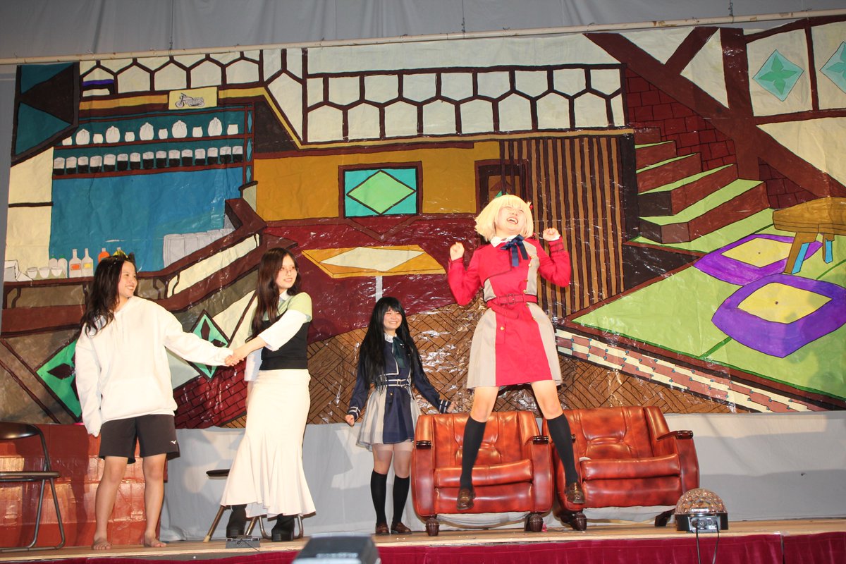 kouyou_hs's tweet photo. 文化祭３日目  ３年生の演劇や有志の発表がありました！ 向陽祭文化の部、大成功でした！！ 
#京都府立向陽高等学校 #向陽祭 #文化祭 #50周年 
#３年生 #ダンス #歌枠 https://t.co/W5nlBBHrx2