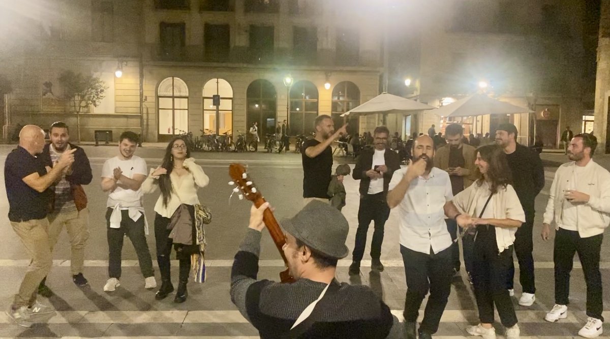 Key_Consulting's tweet photo. 🎉🚀 10 ans à Barcelone… et ce n’est que le début !

Le développement a été porté par l’énergie et l’engagement de nos collaborateurs pionniers. Au fil des années, grâce aux cooptations et à la passion de notre équipe, notre ambition est devenue une réalité.
💃🇪🇸

On recrute! https://t.co/fKVge4DqVZ